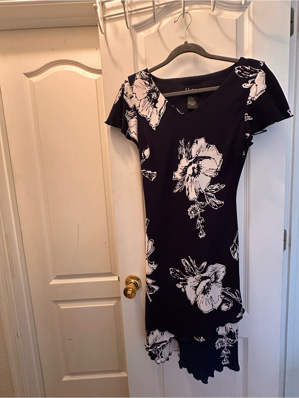SL Fashions Navy and White Floral V-Neck Short Sleeve Dress